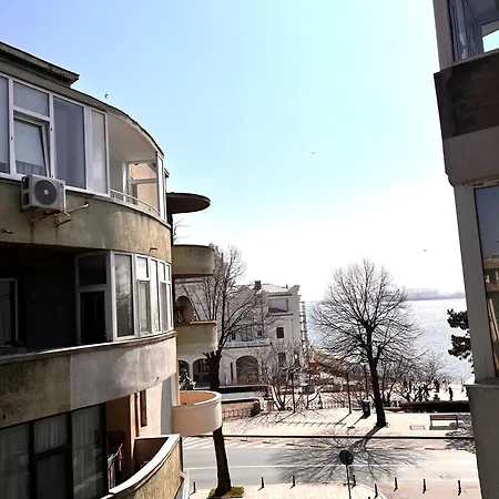 Cazinou Flat Cozy Place Konstanca